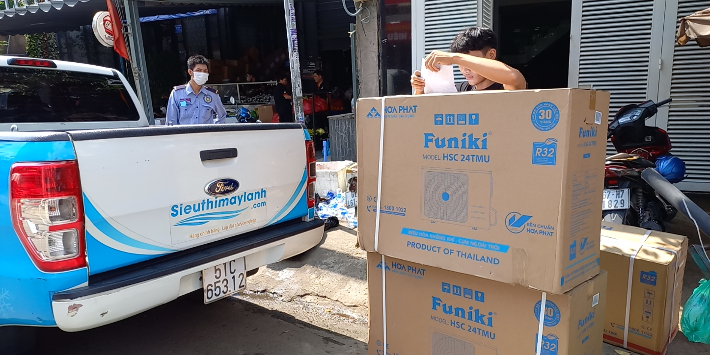 giao hang may lanh funiki-1