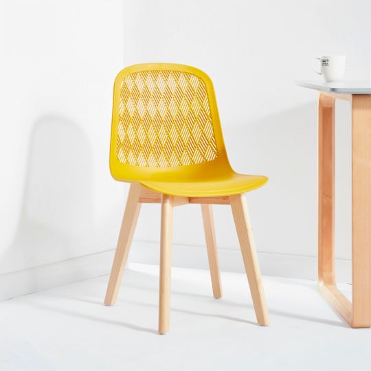 Modern Plastic Coffee Chair With Wooden Leg 30300B