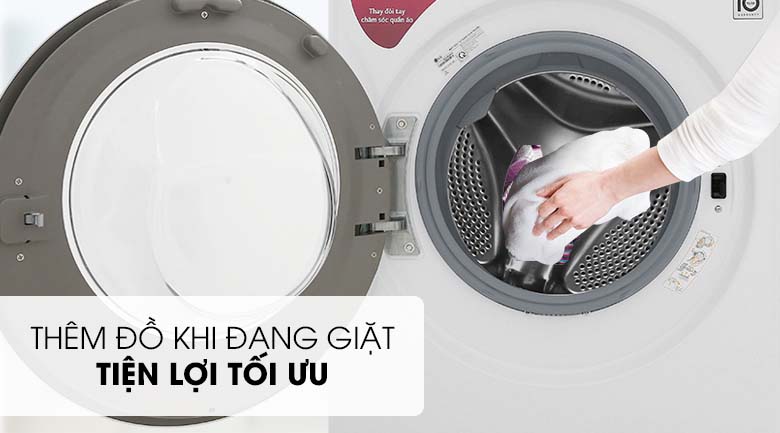 Dễ dàng thêm đồ giặt - Máy giặt LG Inverter 8 kg FC1408S5W